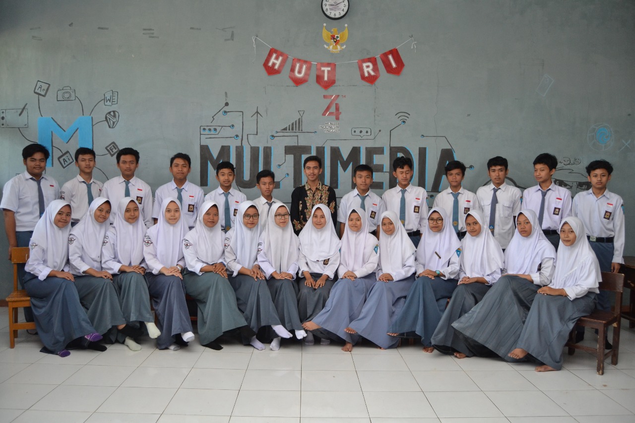 XI Multimedia  1 SMK  Wira Informatika Global 